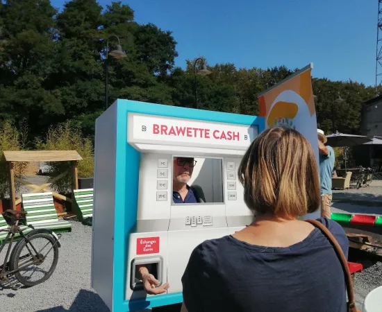 Brawette cash
